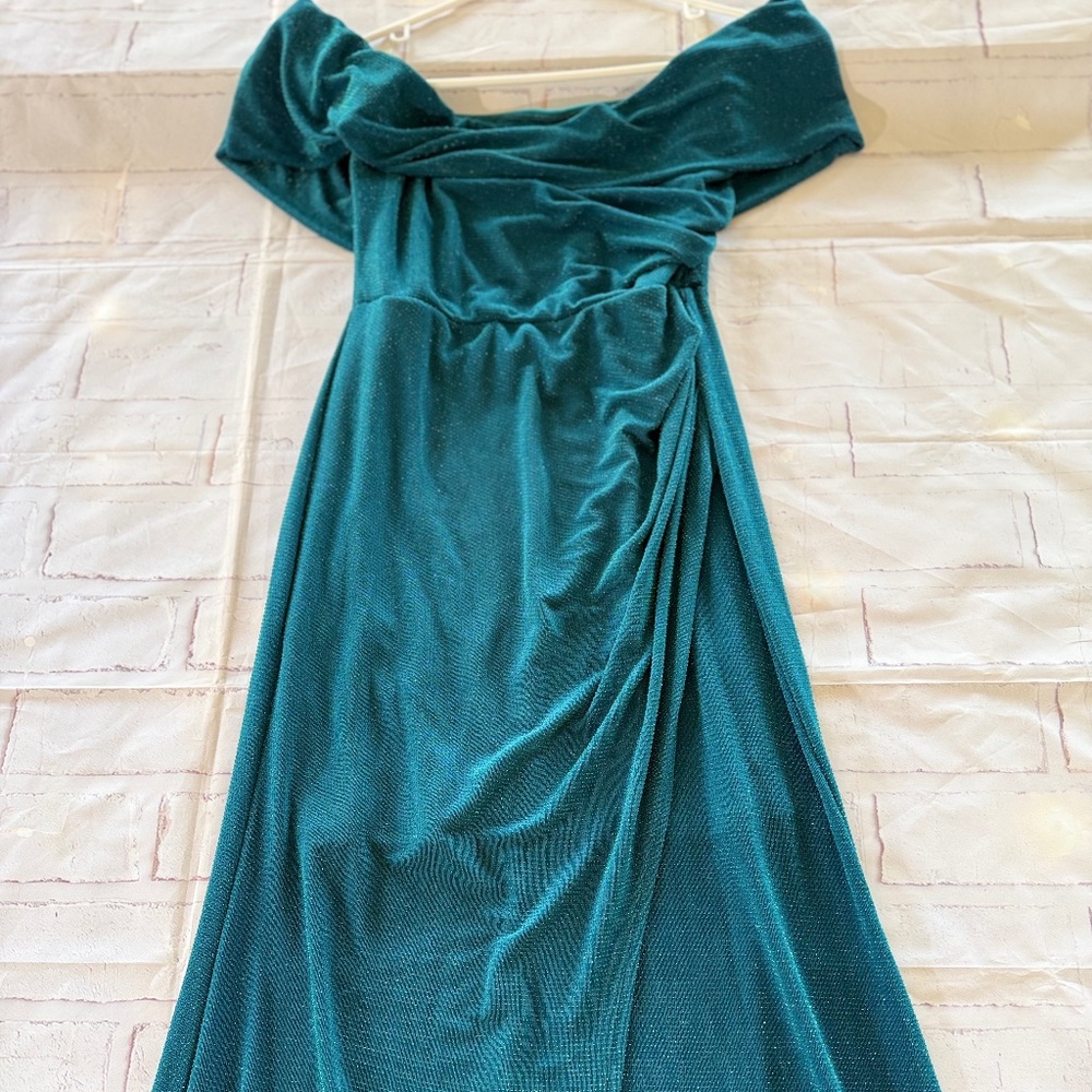Cameo Teal Off The Shoulder, Floor Length Glitter Gown Size Large NWOT